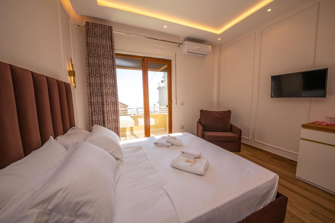 Hotel Vila Misiri ดูร์เรส ภายนอก รูปภาพ
