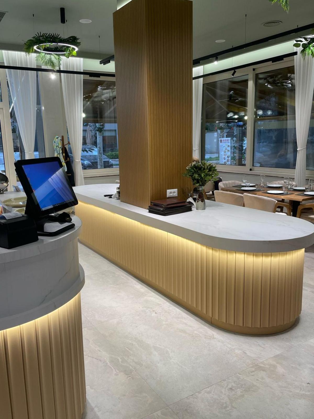 Hotel Vila Misiri ดูร์เรส ภายนอก รูปภาพ